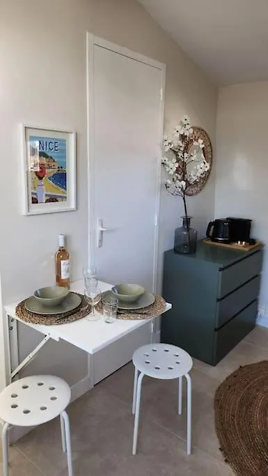 ניס Studio Ensoleille Avec Terrasse