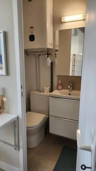 Apartment Studio Ensoleille Avec Terrasse Nice France